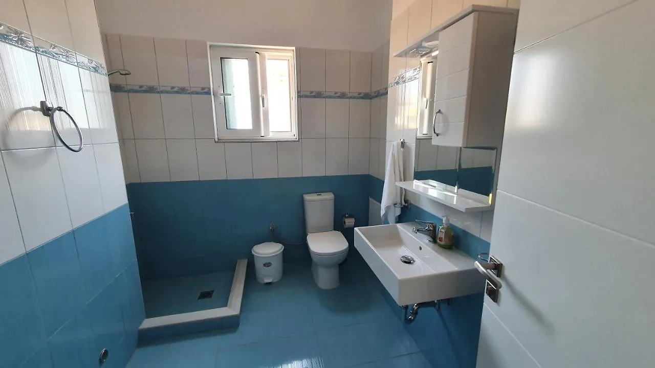 Villa Kleo Ksamil Guest house